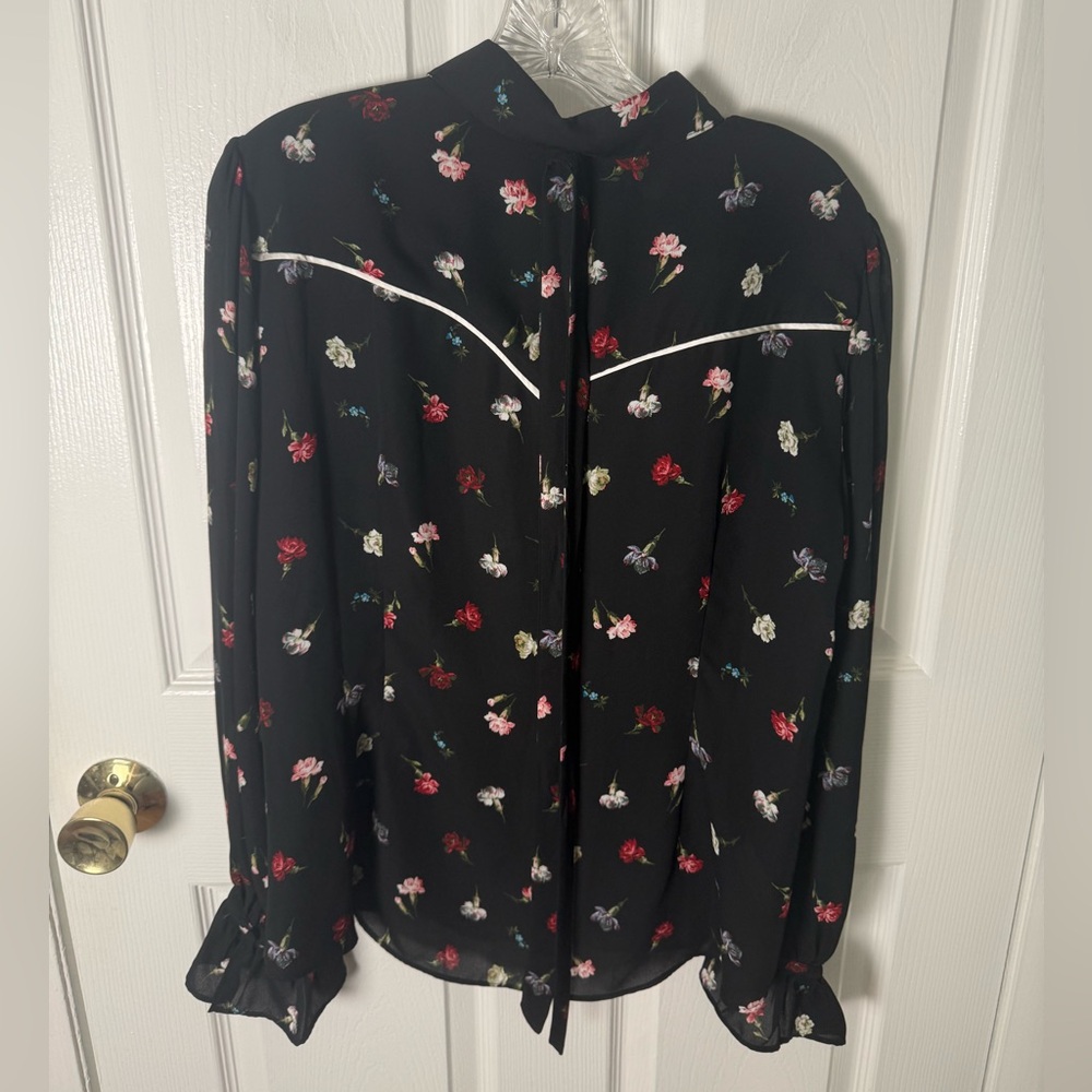 Cinq A Sept Kelela Print Tie Neck Shirt in Black Multi L - Picture 5 of 6